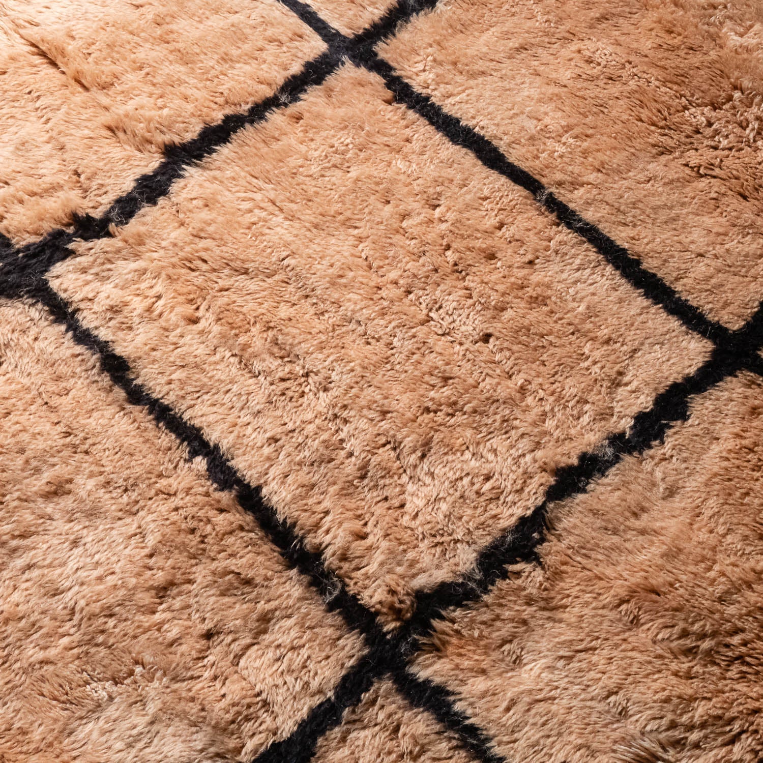 Blushing Maze - Premium shag Moroccan rug - Benisouk