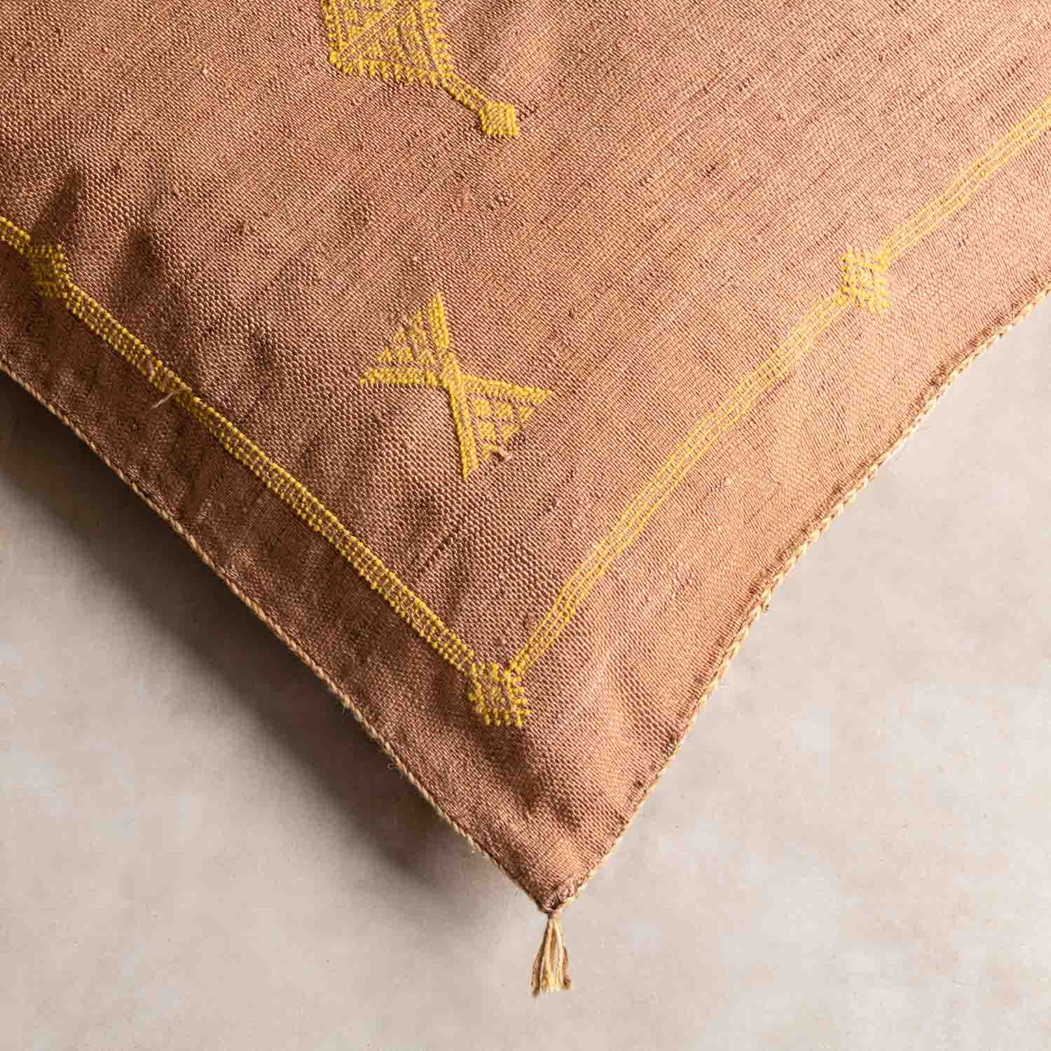 Brown Cactus silk pillow cover - Benisouk