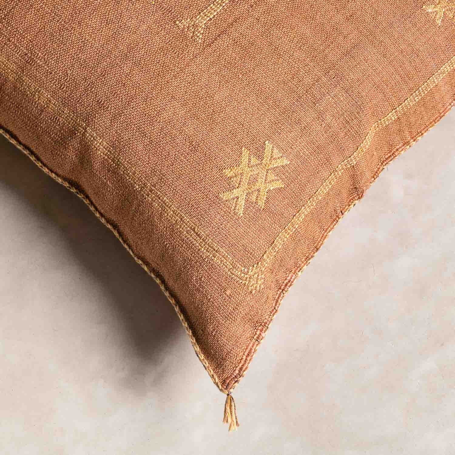 Brown Cactus silk pillow cover - Benisouk