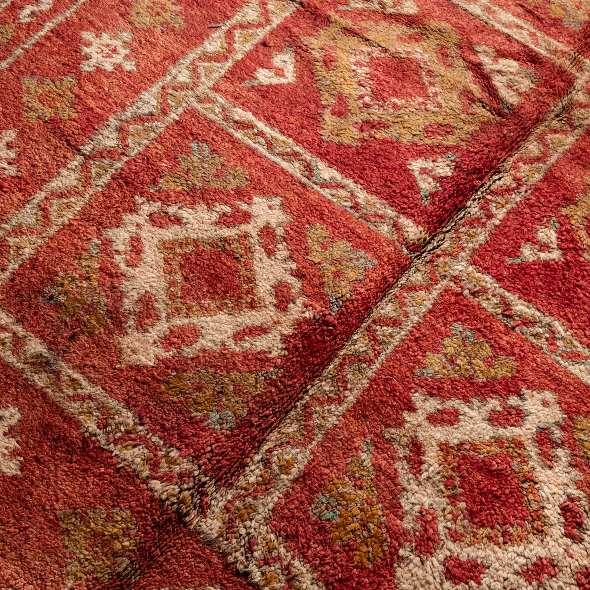 Chemsy - vintage boujad rug - Benisouk