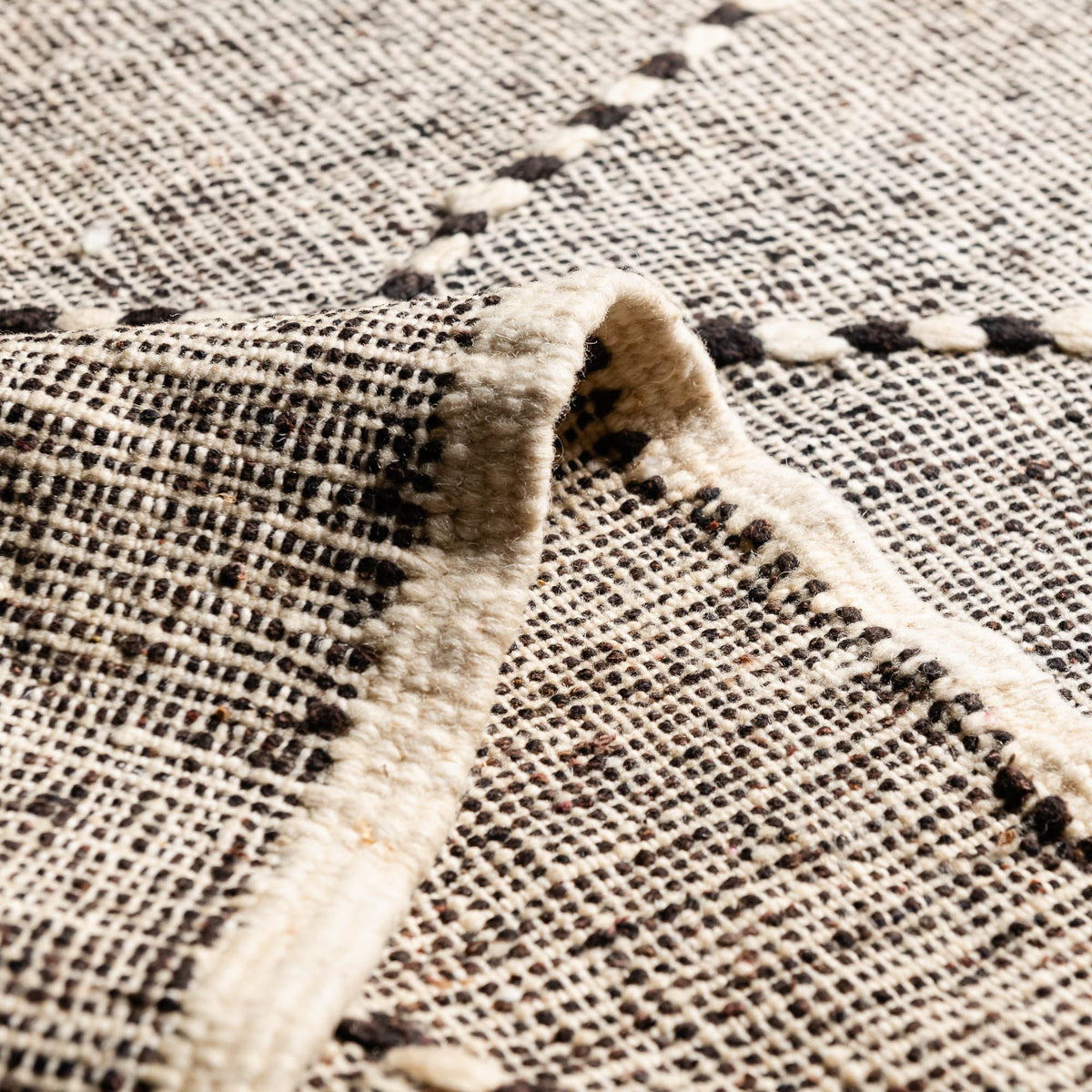 Faraoula - taznakht kilim rug - Benisouk