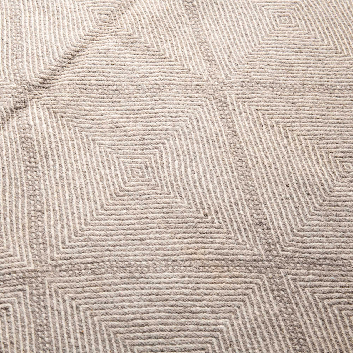 Farhat - taznakht kilim rug - Benisouk
