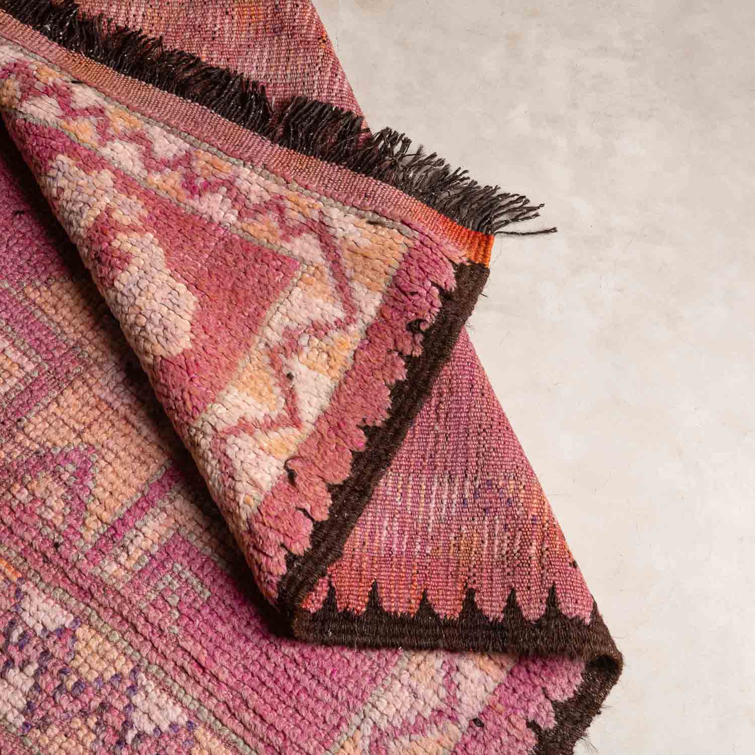 Fathia - Vintage Moroccan rug - Benisouk