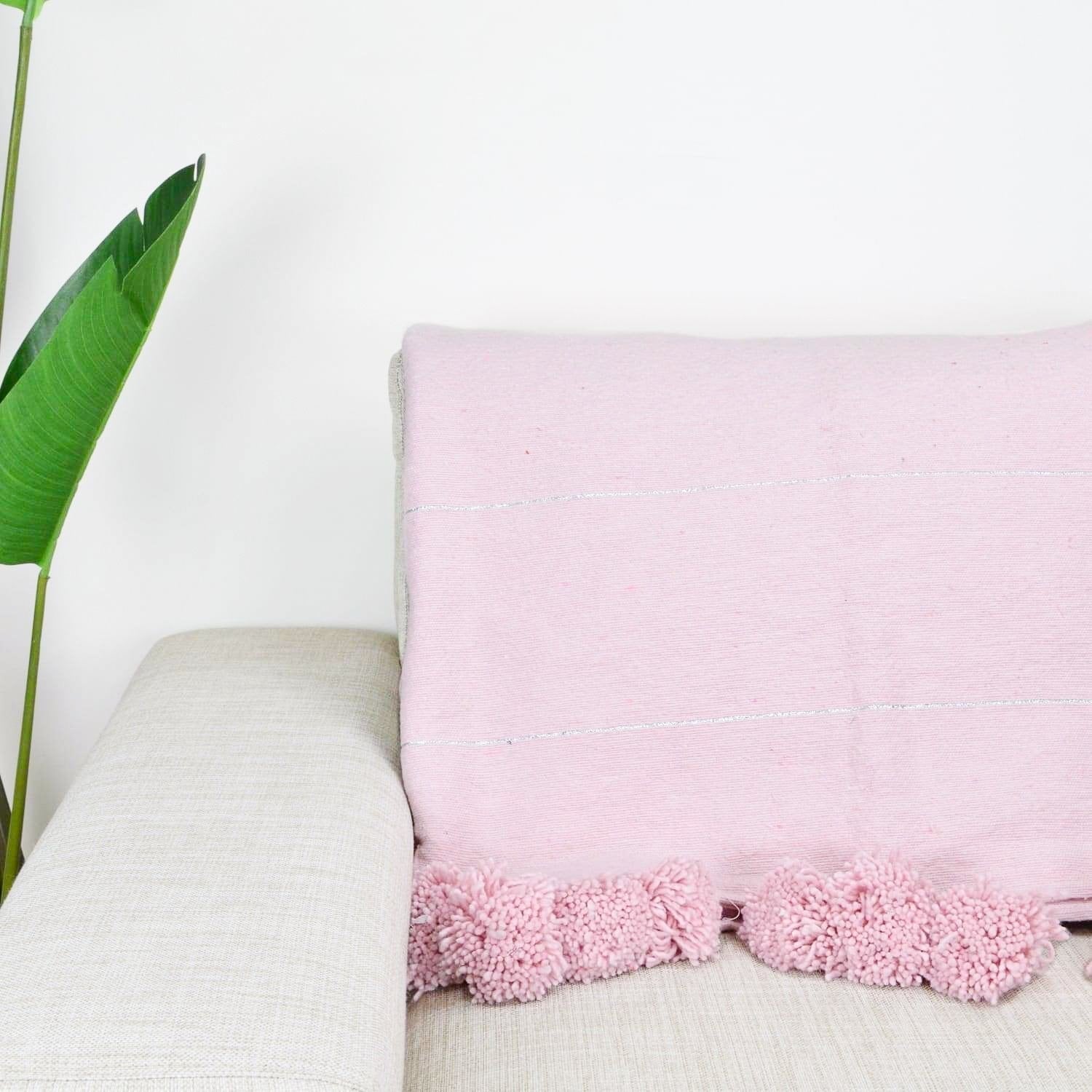 Moroccan Pom Pom Blanket - Pink - Benisouk