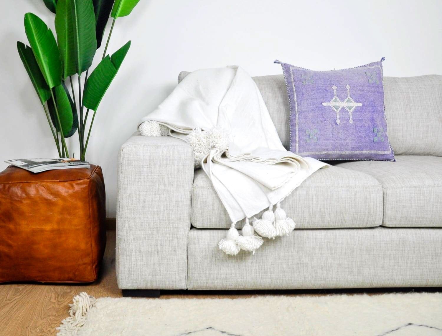 Moroccan Pom Pom Blanket - White - Benisouk