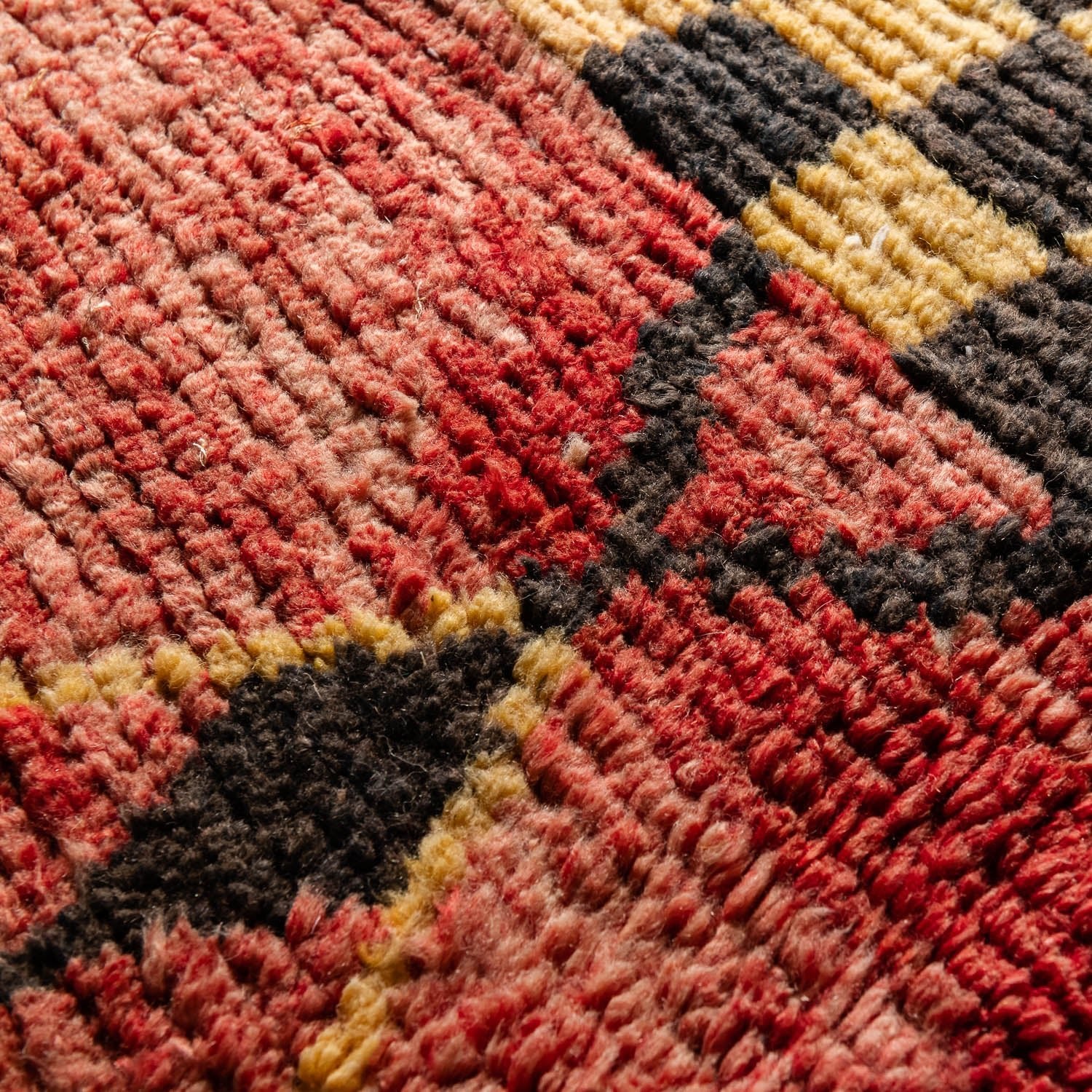 Shadia - vintage boujad rug - Benisouk