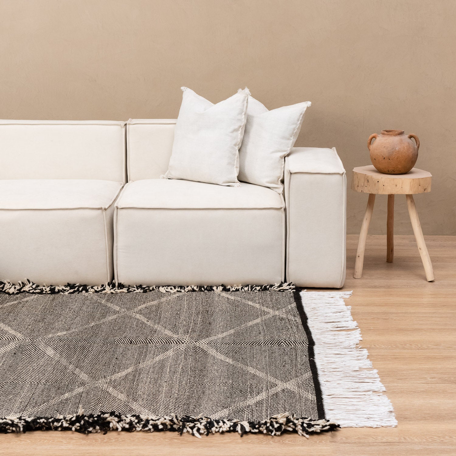 Soheir - taznakht kilim rug - Benisouk