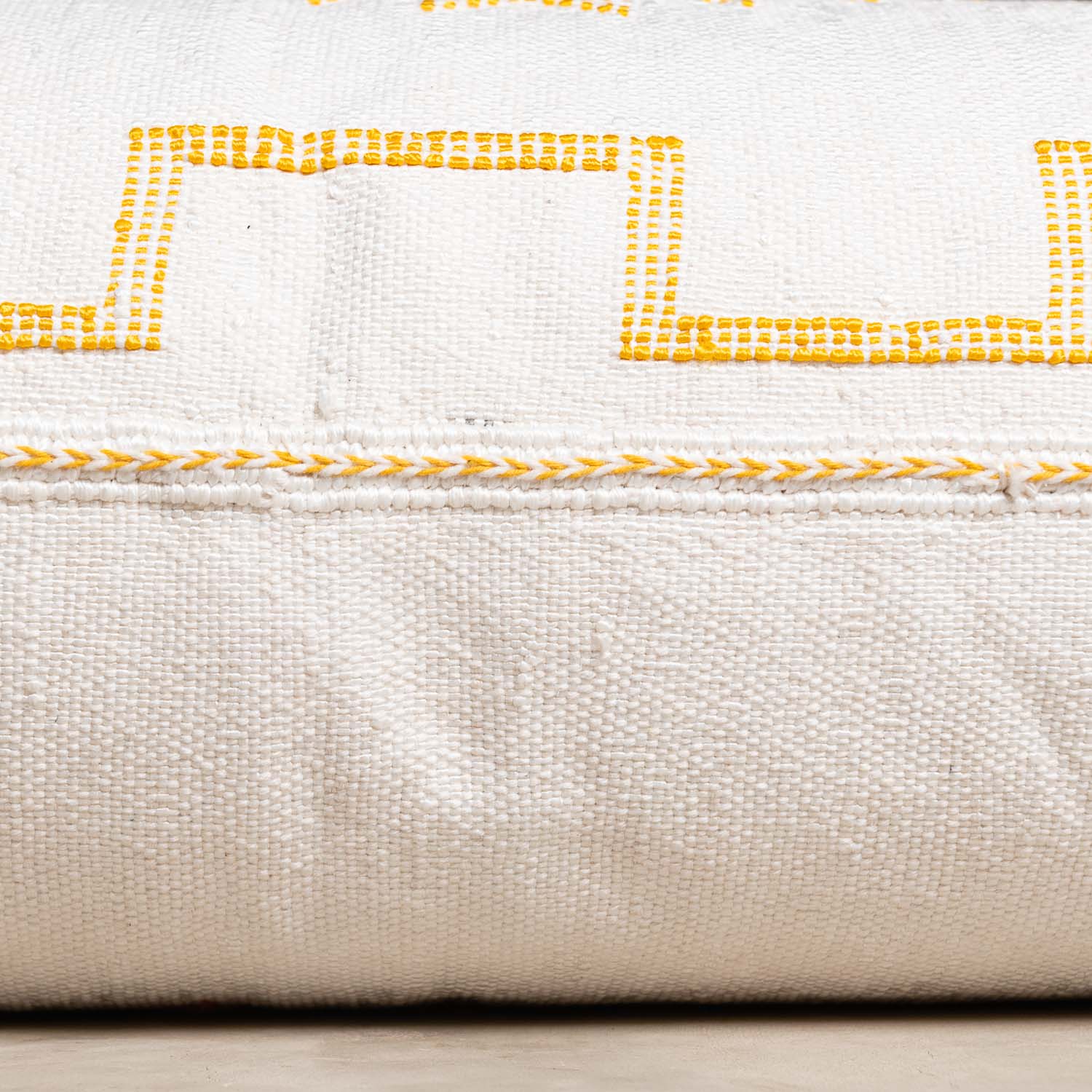 White Cactus silk pillow cover - Benisouk