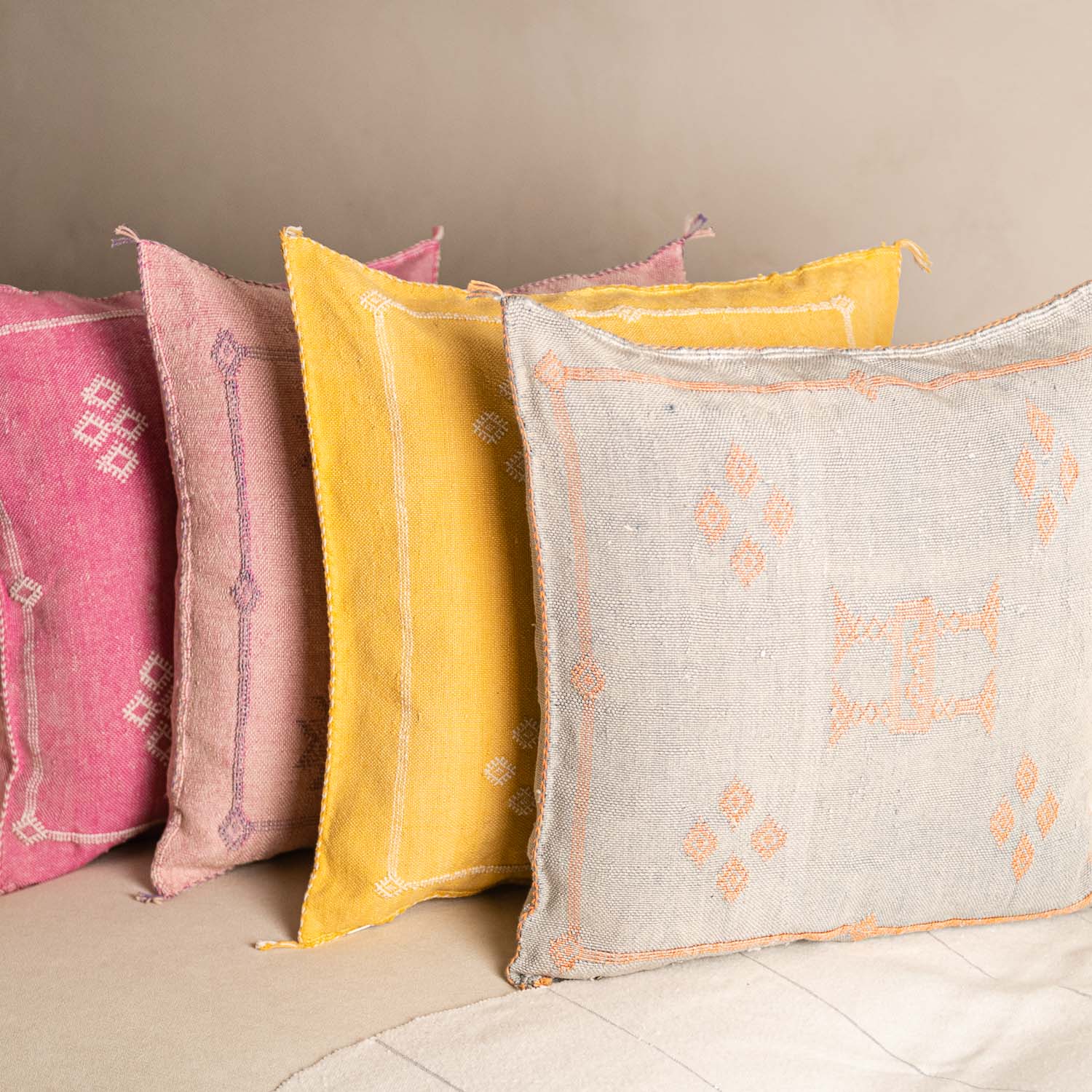 Yellow Cactus silk pillow cover - Benisouk