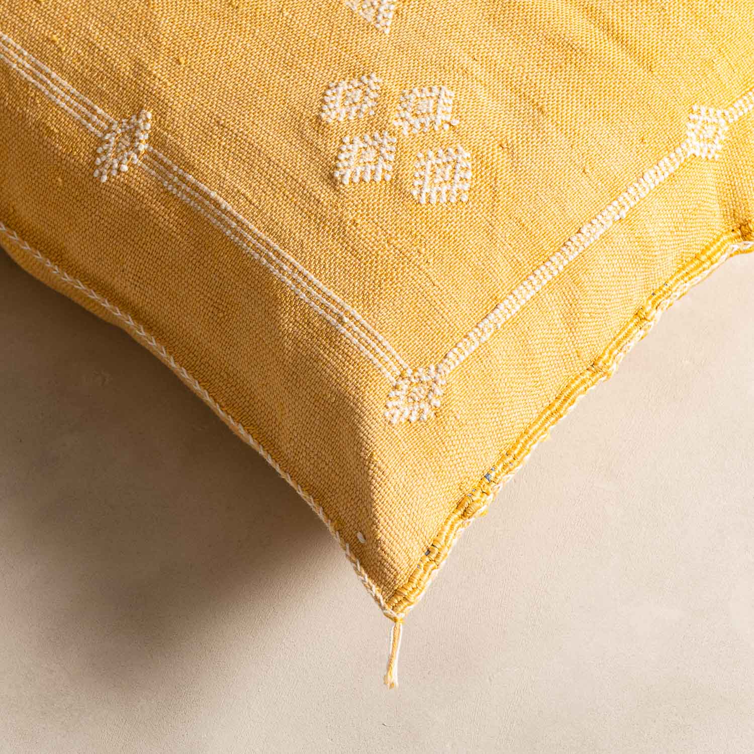 Yellow Cactus silk pillow cover - Benisouk