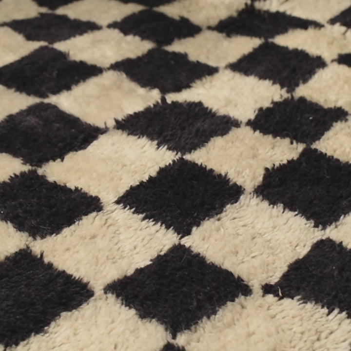 Schach – Luxuriöser Shag-Teppich aus Marokko