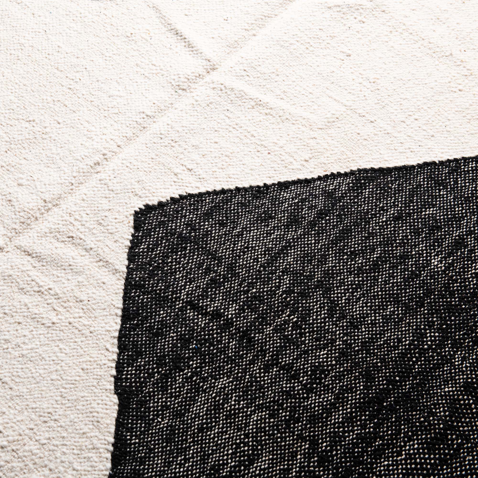 Alya – Flachgewebter marokkanischer Teppich – Benisouk