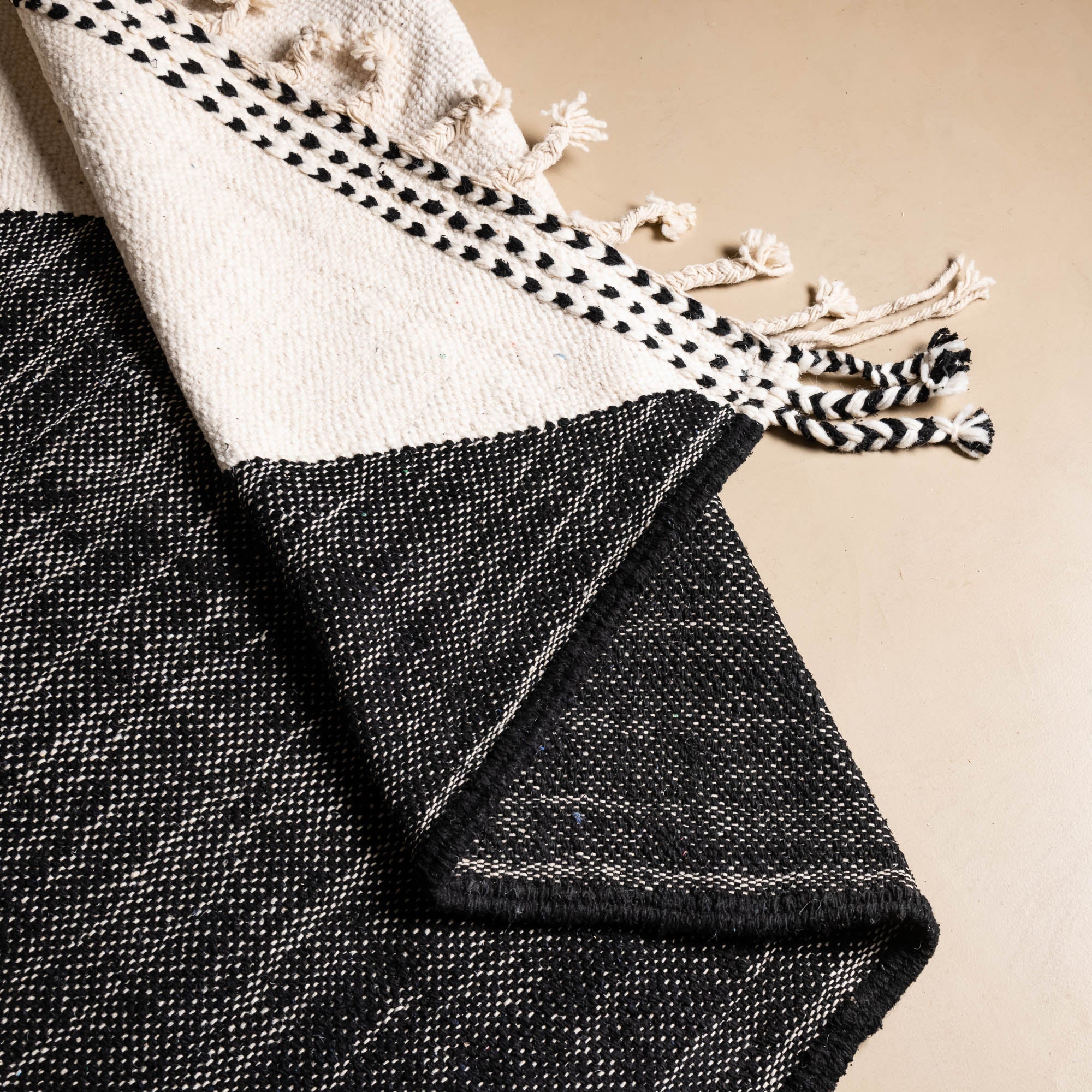 ALYA – Flachgewebter marokkanischer Teppich – Benisouk