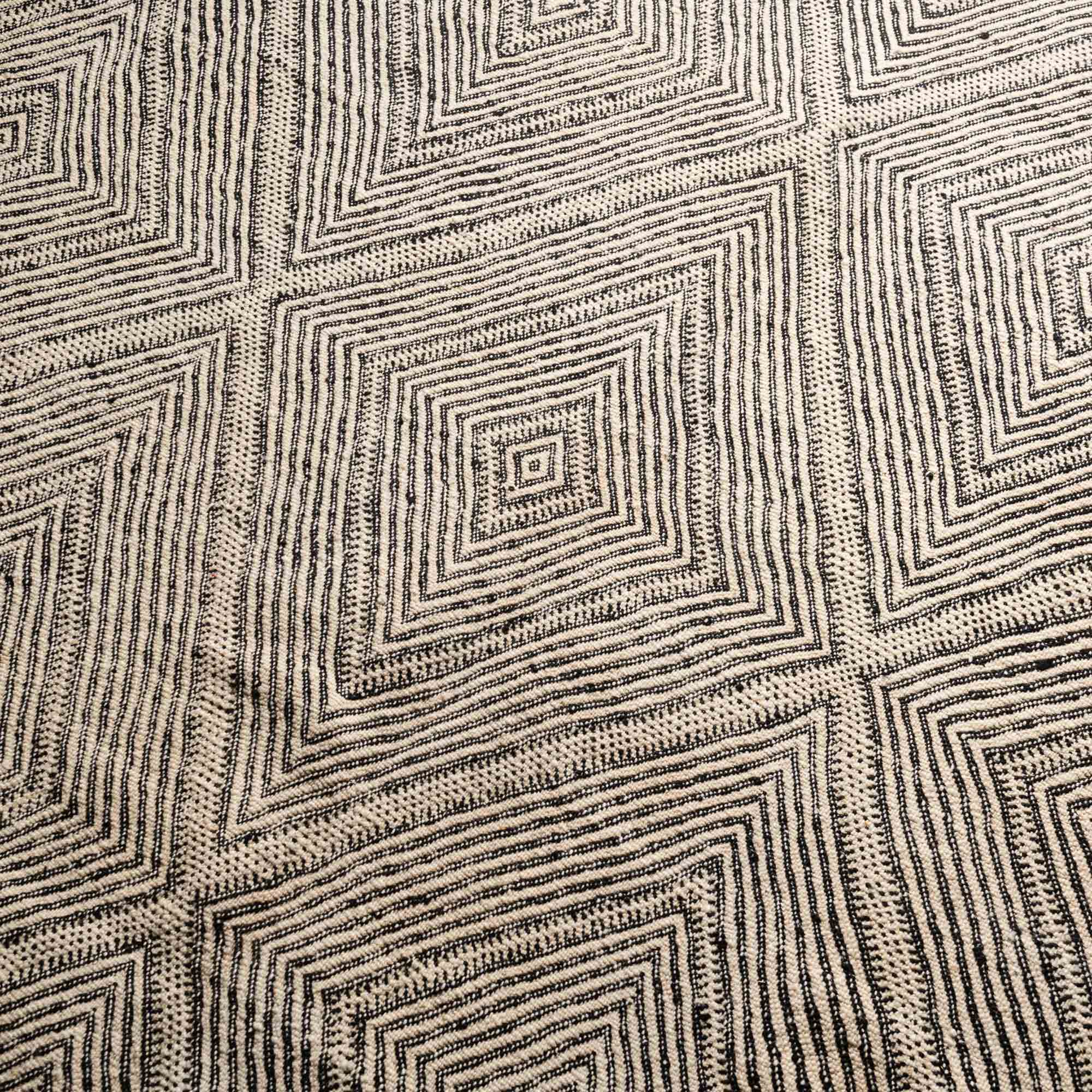 Aya – Taznakht-Kelim-Teppich – Benisouk