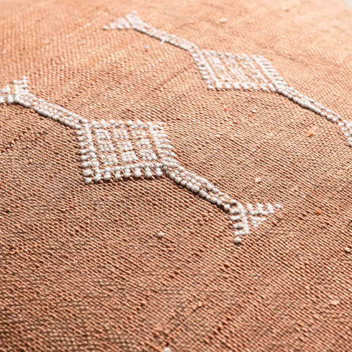 Kissenbezug aus brauner Kaktusseide – Benisouk